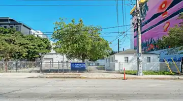 113-119 NW 24 St, Miami — Retail for lease