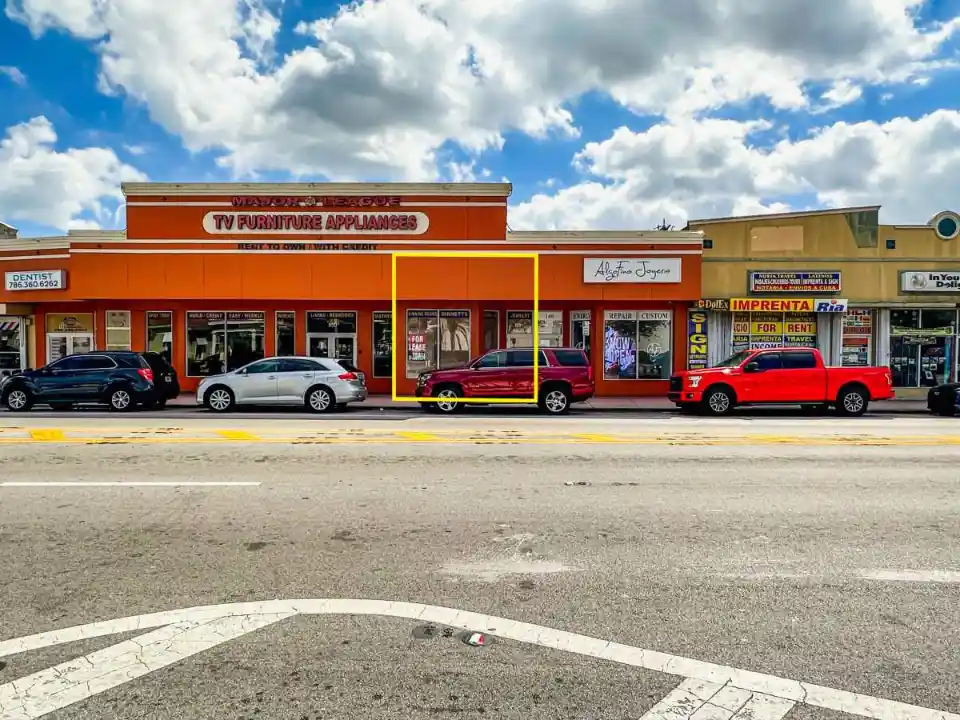 142 Hialeah Dr, Hialeah, FL — Retail, leased
