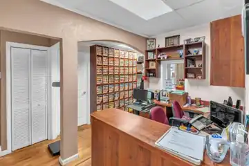 1437 SW 1st Street — photograph 7