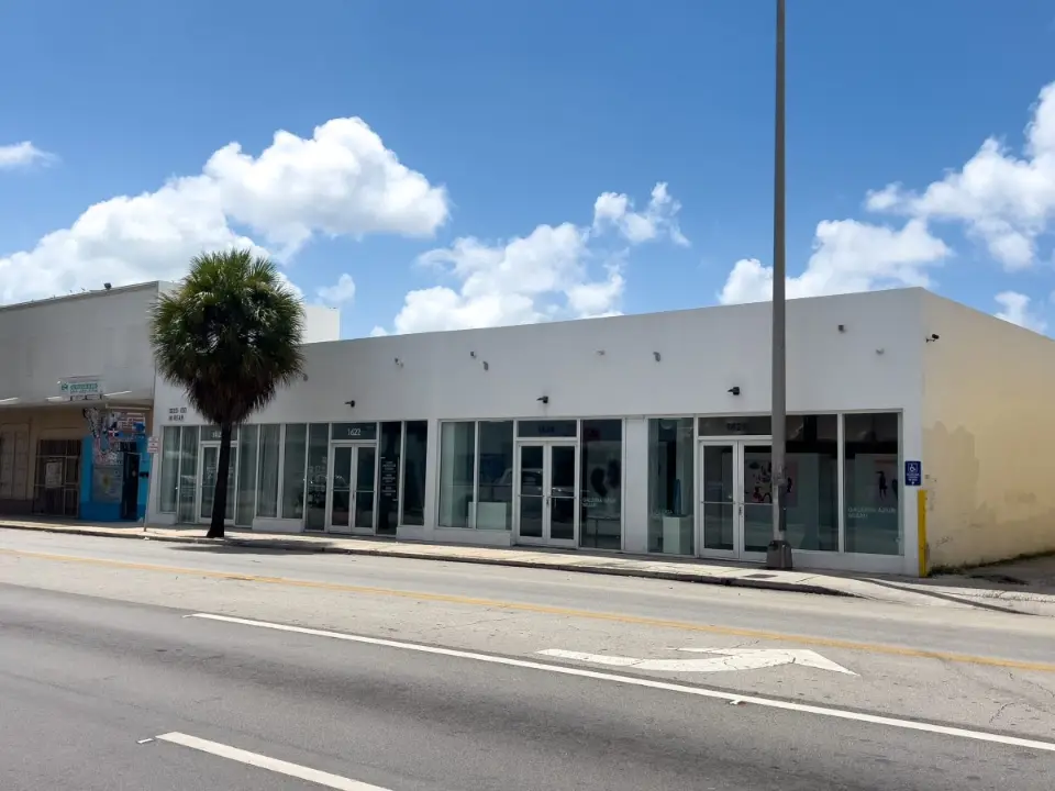 1620 NW 36th St, Miami, FL — Retail, leased