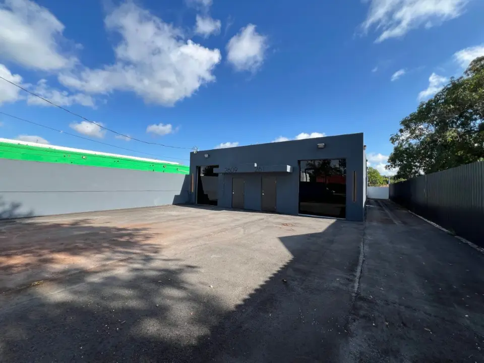 2609 NW 29 St, Miami, FL — Industrial, sold