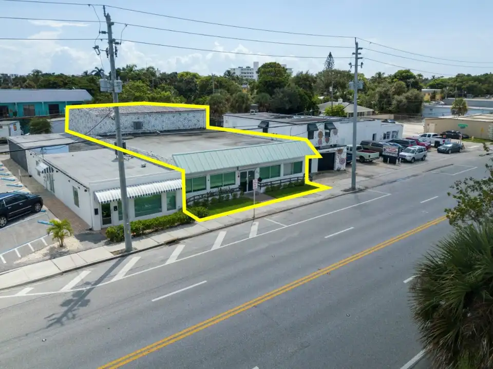 610 N Dixie Hwy, Lantana, FL — Office, sold