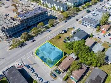 6401 NW 12 Ave — photograph 2