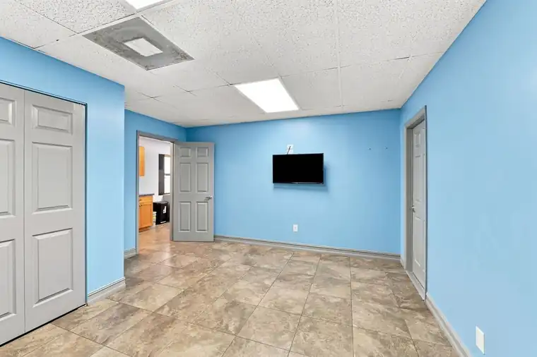 645 Old Dixie Hwy, Sebastian — interior