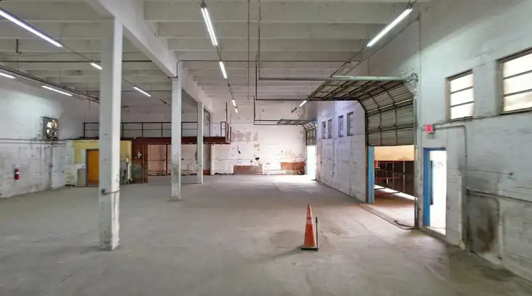 9165 NW 96 Street, Medley — warehouse