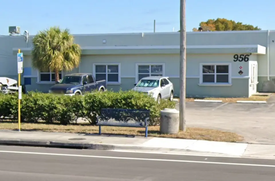 956 SW 12th Ave, Pompano Beach, FL — Industrial, sold